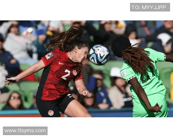 加拿大美女女足球星风采展示 赛场内外的自信与魅力